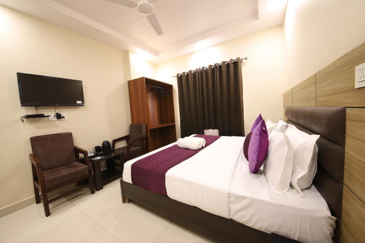 Perfect Stayz Dwarkesh - Hotel Near Haridwar Railway Station 外观 照片